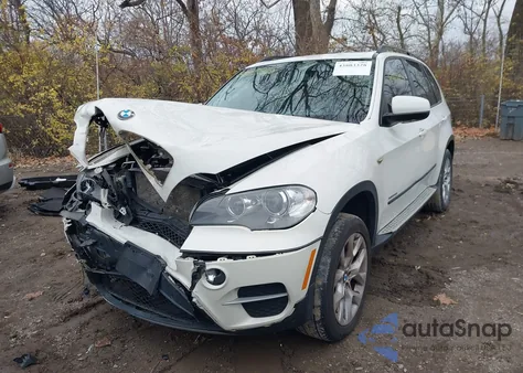 2013 BMW X5 xDrive35I/xDrive35I Premium/xDrive35I Sport Activity z USA, uszkodzony, nr VIN 5UXZV4C56D0B05043